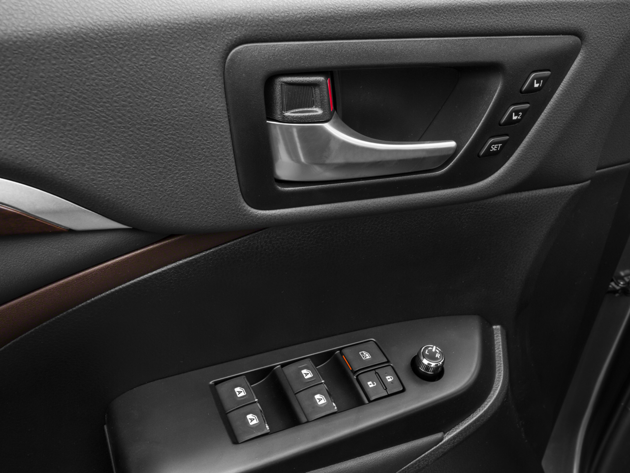 2016 Toyota Highlander Limited Platinum V6