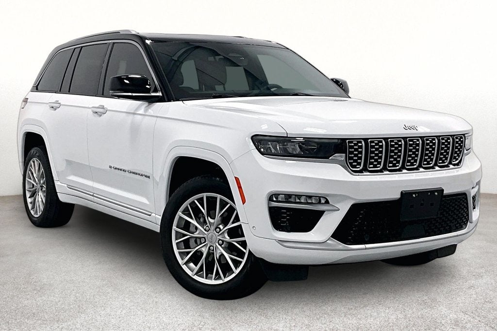 2022 Jeep Grand Cherokee Summit