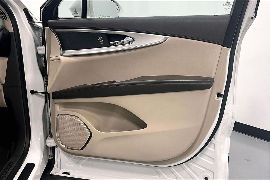2020 Lincoln Nautilus Standard