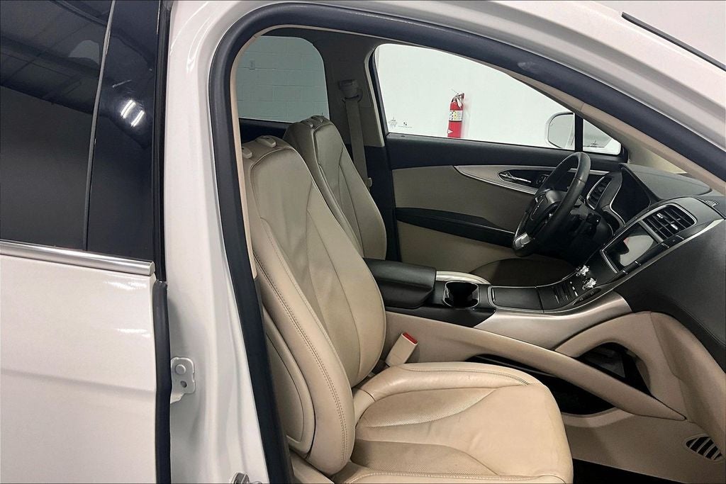 2020 Lincoln Nautilus Standard