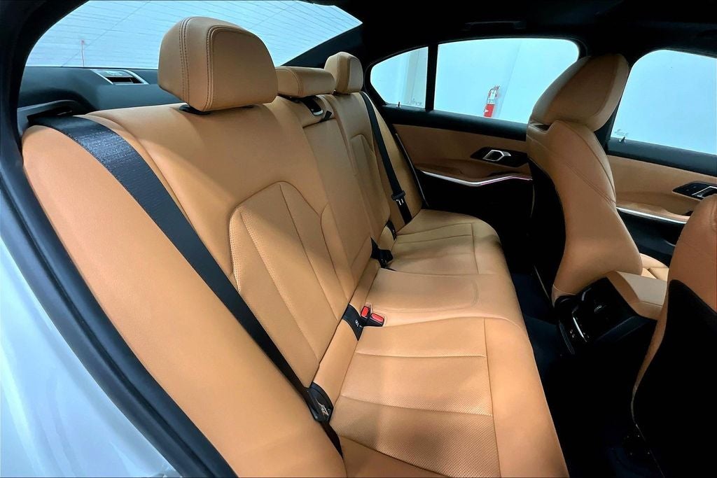 2025 BMW 3 Series 330i