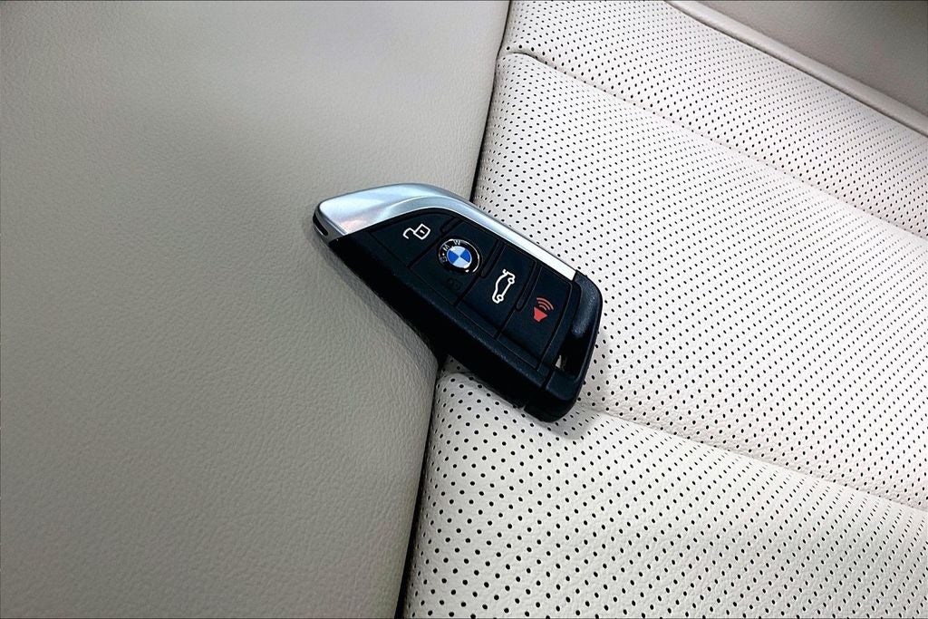 2026 BMW 3 Series 330i