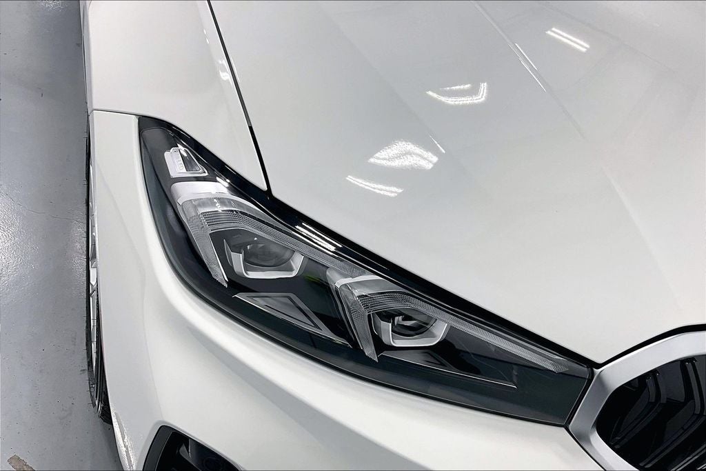 2026 BMW 3 Series 330i