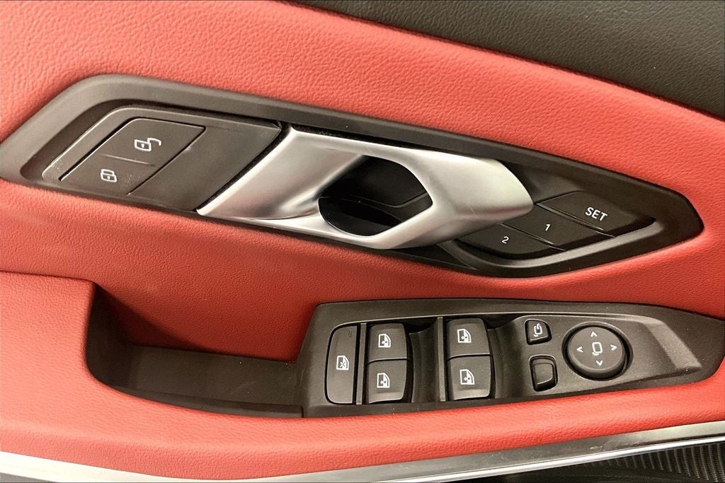 2025 BMW 3 Series 330i