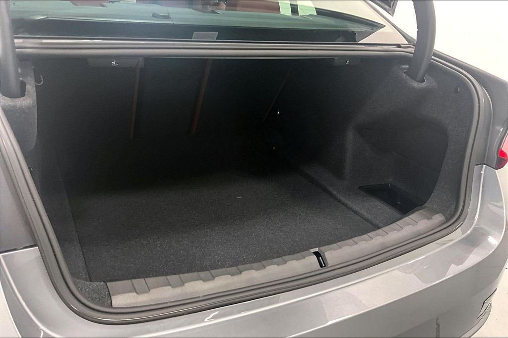 2025 BMW 3 Series 330i