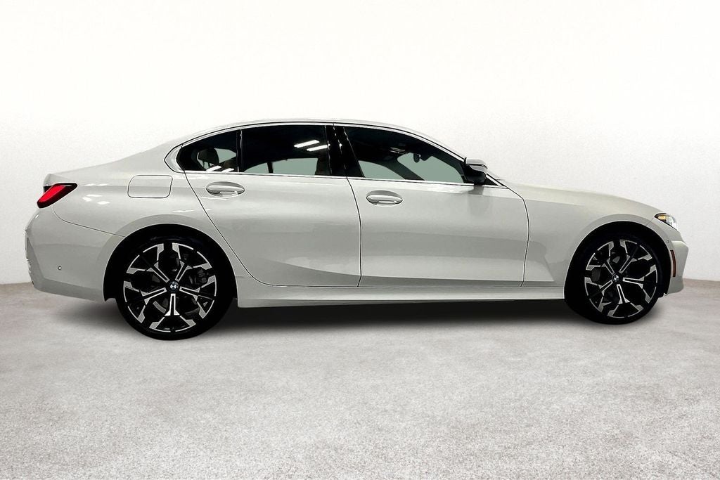 2025 BMW 3 Series 330i