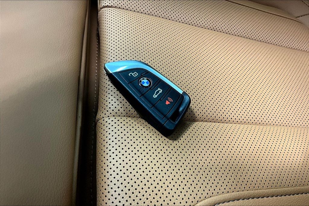 2025 BMW 3 Series 330i