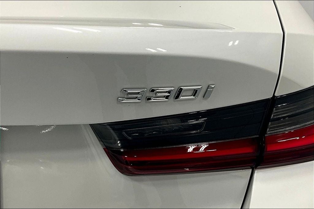 2025 BMW 3 Series 330i