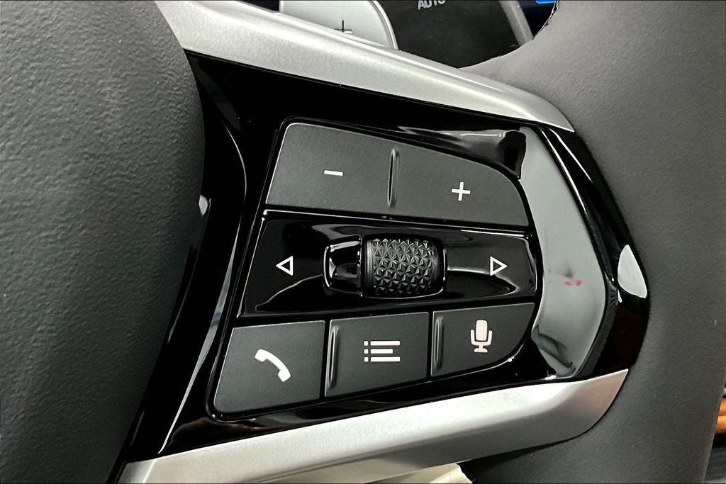 2025 BMW 3 Series 330i xDrive