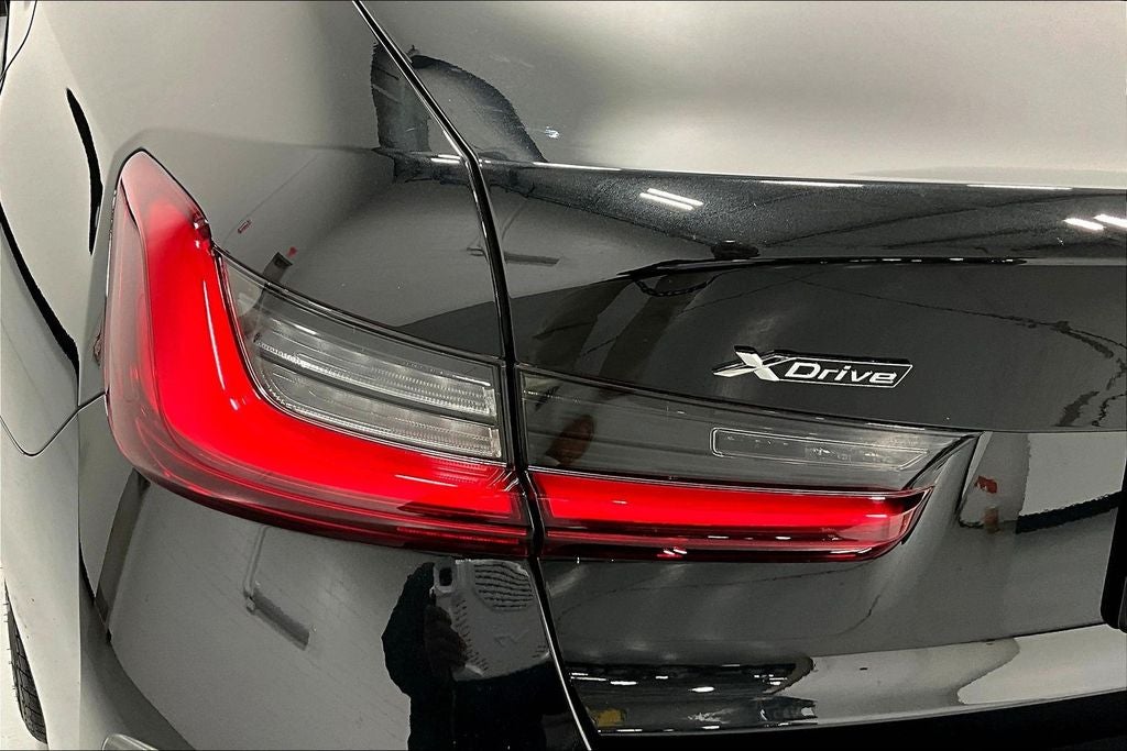 2025 BMW 3 Series 330i xDrive