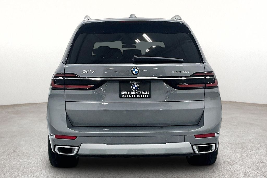 2027 BMW X7 xDrive40i