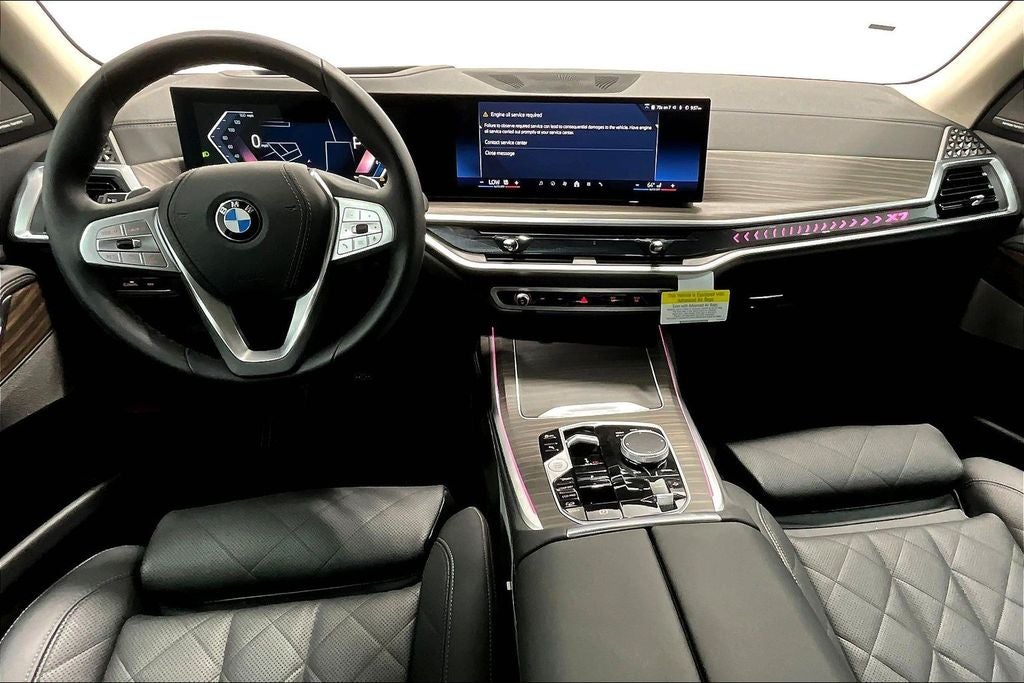 2025 BMW X7 xDrive40i