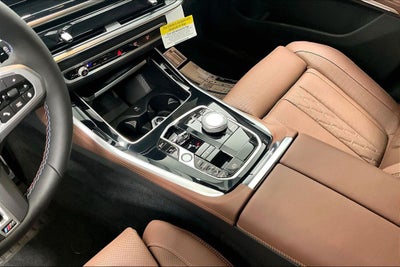 2026 BMW X5 M60i