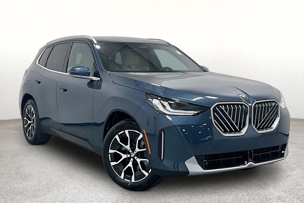 2026 BMW X3 30 XDRIVE's photo