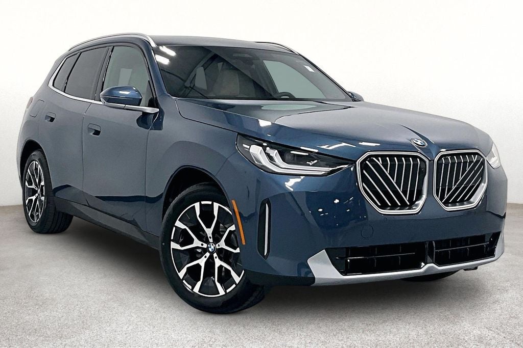 2026 BMW X3 30 XDRIVE's photo