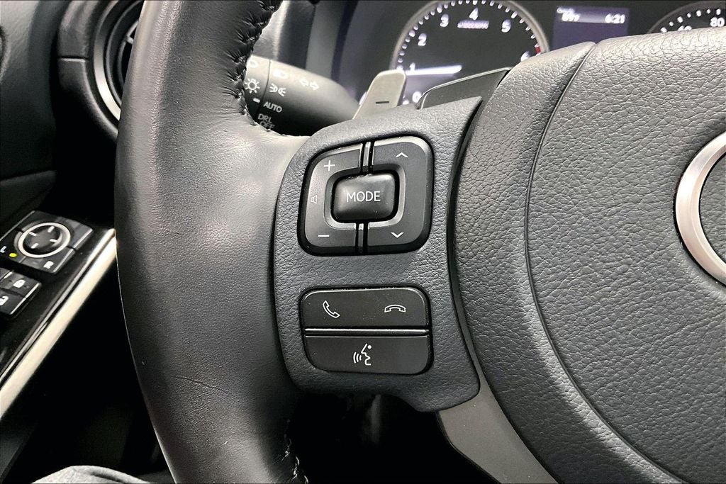2023 Lexus IS 300