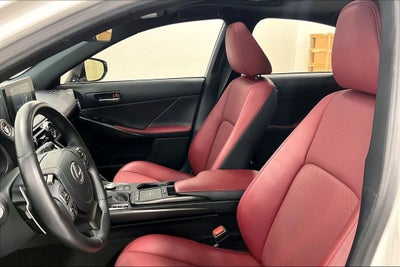 2023 Lexus IS 300