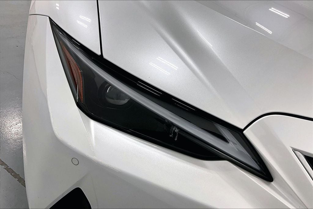 2023 Lexus IS 300
