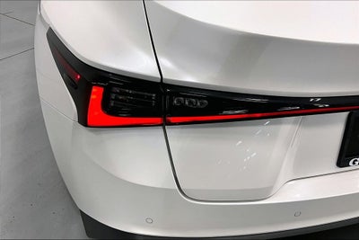 2023 Lexus IS 300