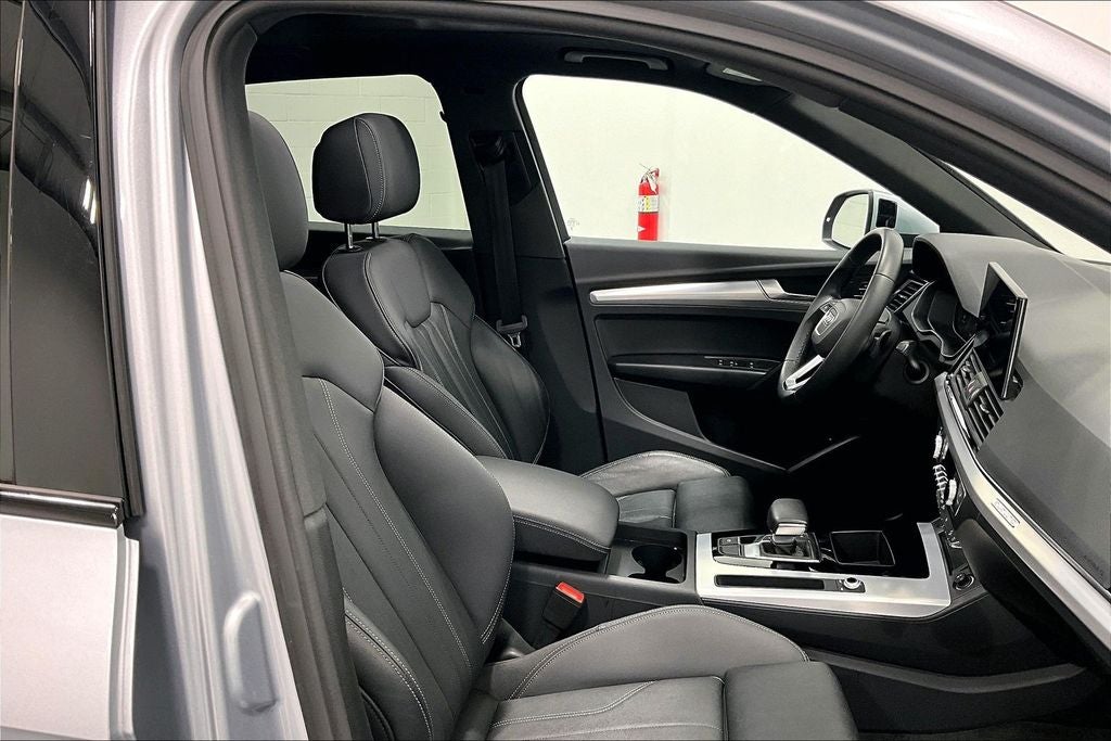 2025 Audi Q5 S Line Premium 45 Tfsi quattro