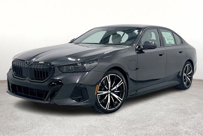 2026 BMW 5 Series 550e xDrive