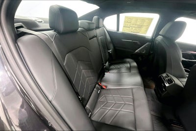 2027 BMW 5 Series 550e xDrive