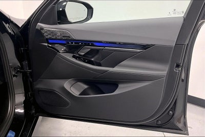 2027 BMW 5 Series 550e xDrive