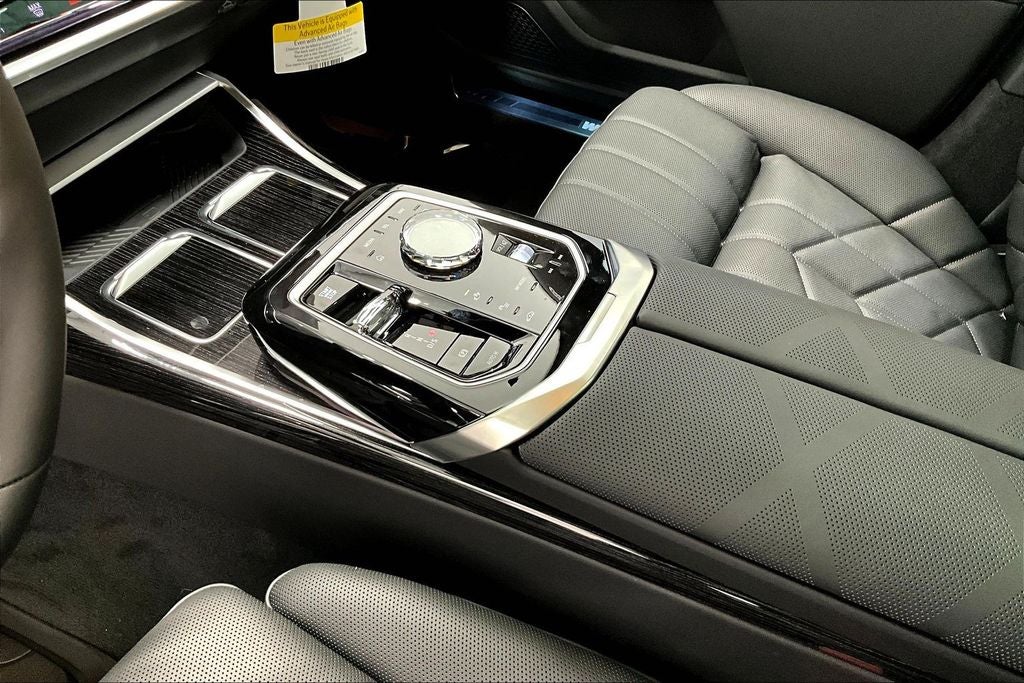 2026 BMW 7 Series 740i