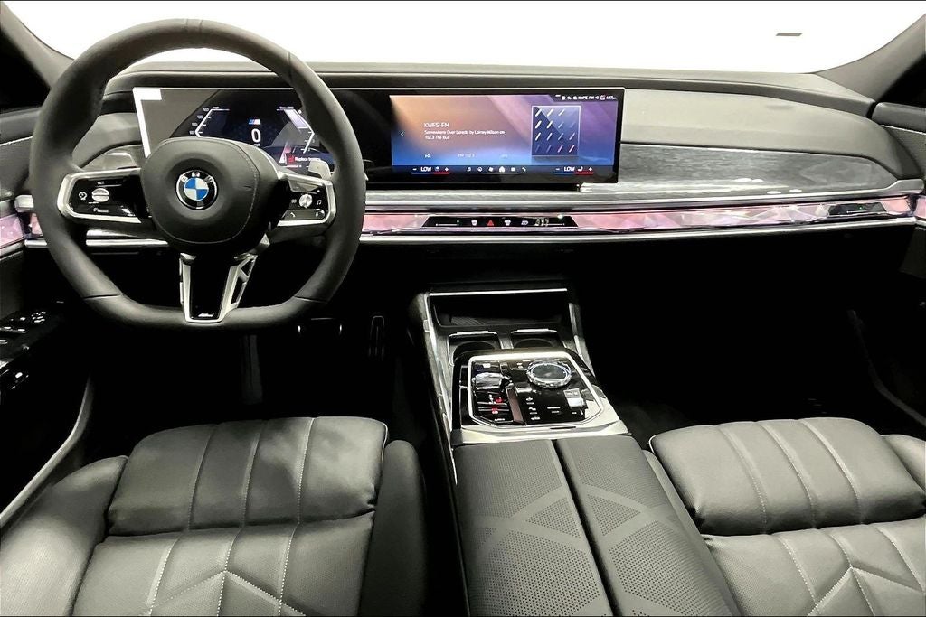 2025 BMW 7 Series 760i xDrive