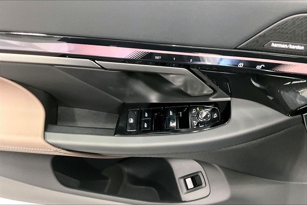2027 BMW 5 Series 530i