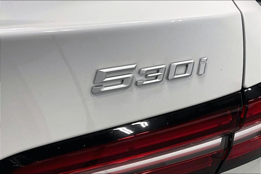 2027 BMW 5 Series 530i