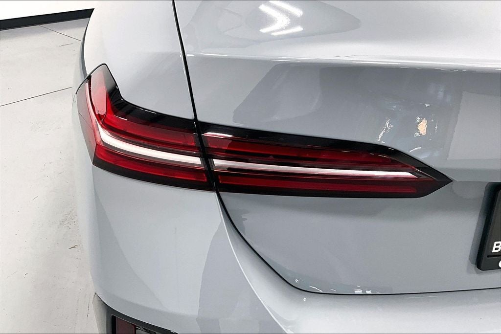 2026 BMW 5 Series 530i