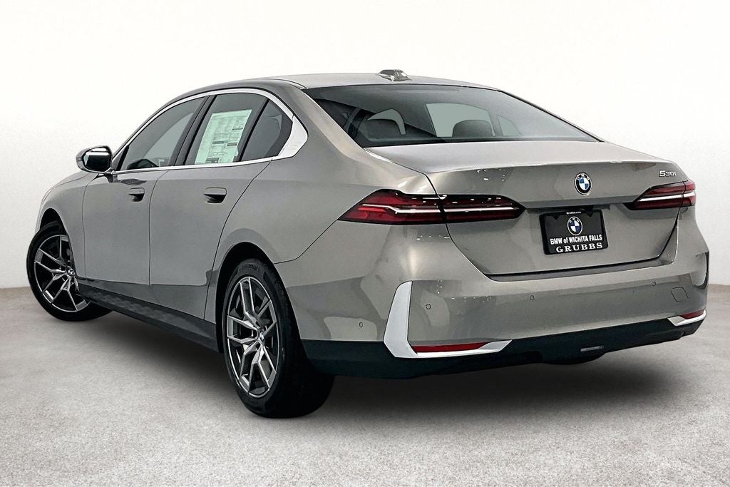 2026 BMW 5 Series 530i