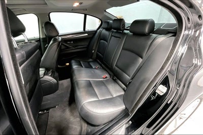 2016 BMW 5 Series 528i