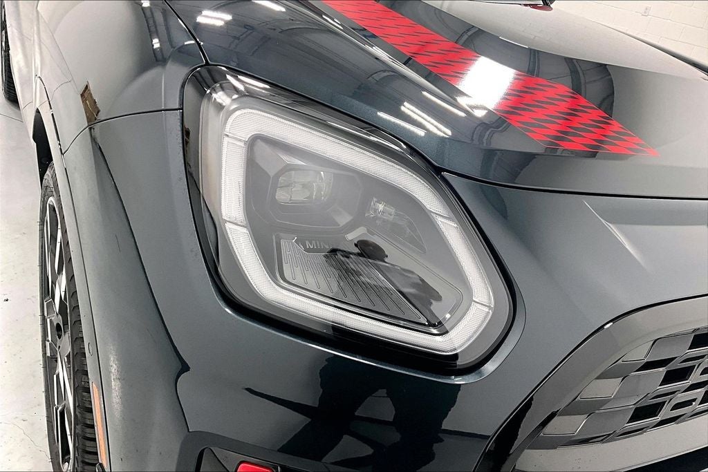 2025 MINI John Cooper Works Countryman Iconic