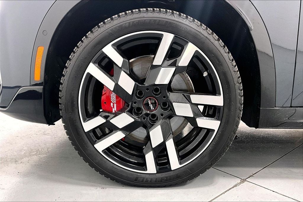 2025 MINI John Cooper Works Countryman Iconic