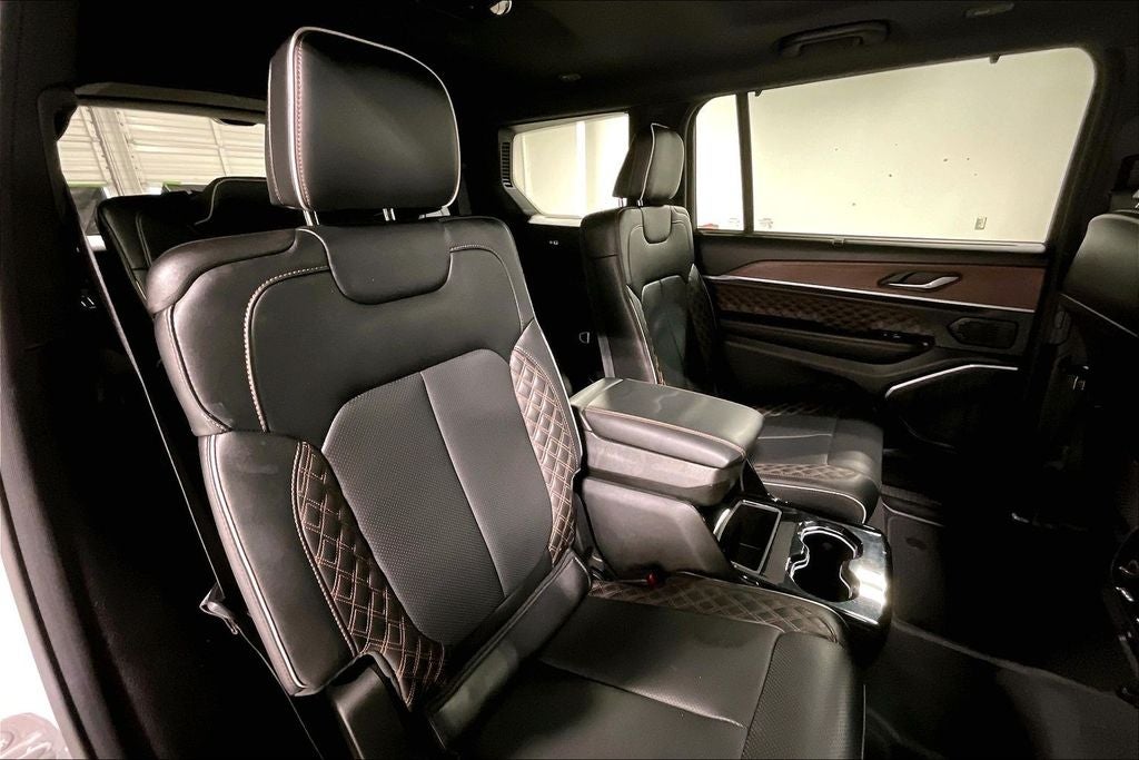 2023 Jeep Grand Cherokee L Summit