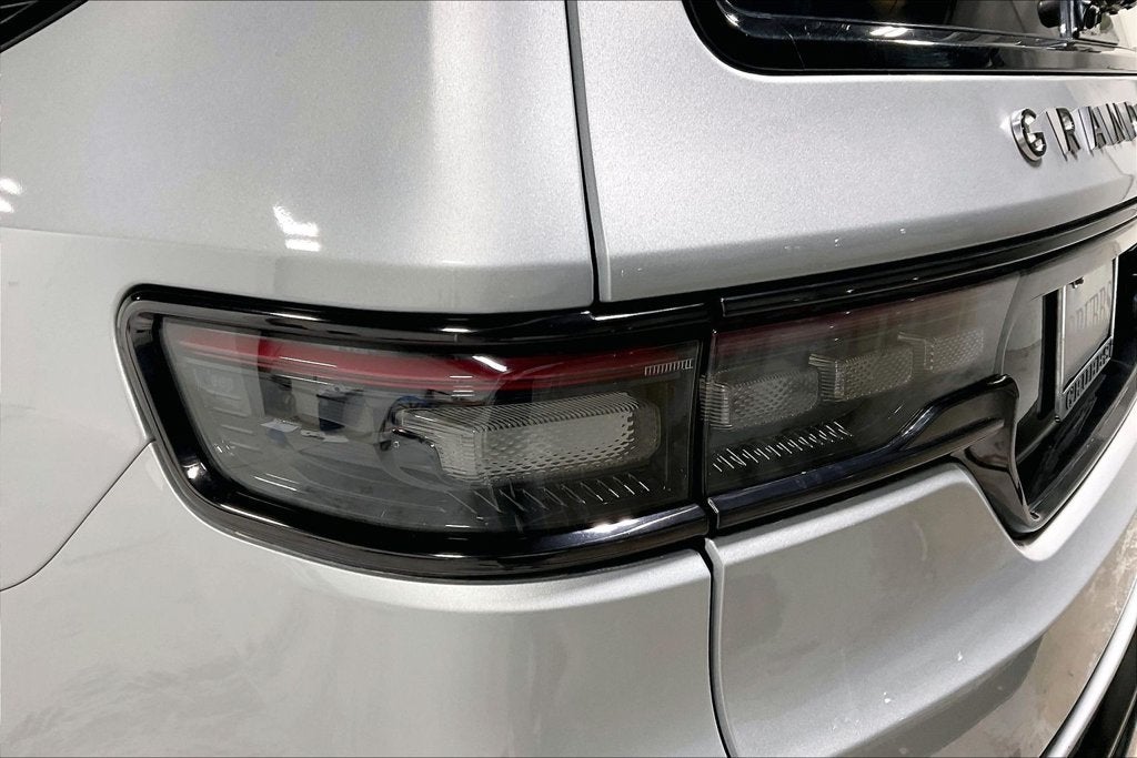 2024 Jeep Grand Wagoneer Series II