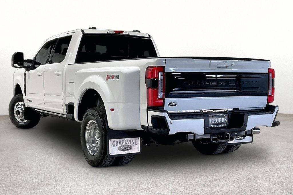 2026 Ford F-350SD Platinum DRW