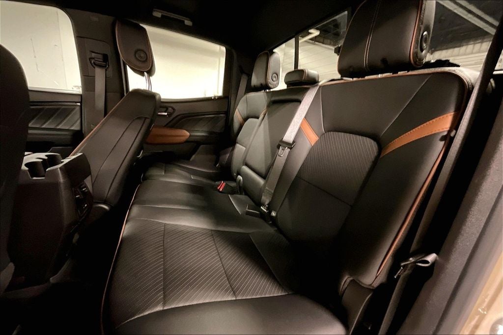 2024 GMC Canyon AT4