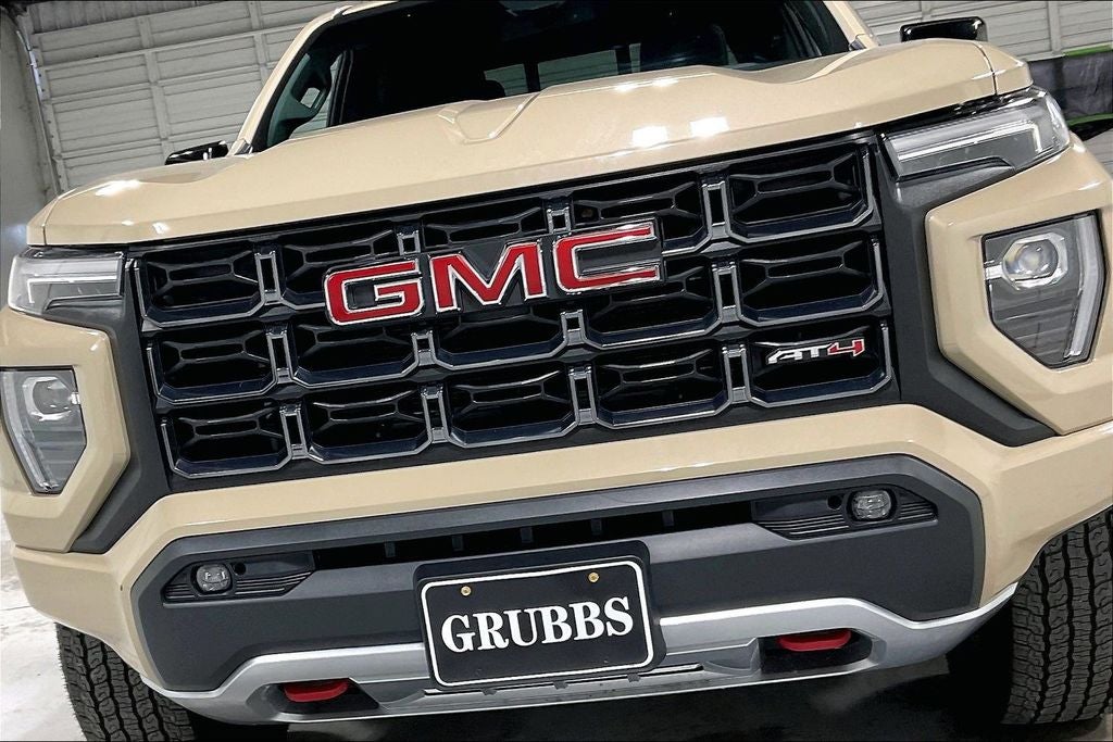 2024 GMC Canyon AT4