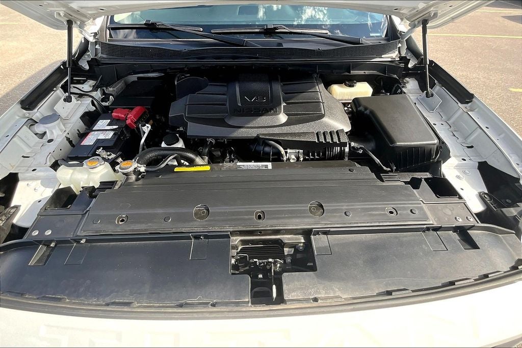 2023 Nissan Titan SV