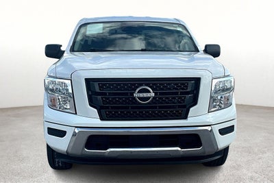 2023 Nissan Titan SV