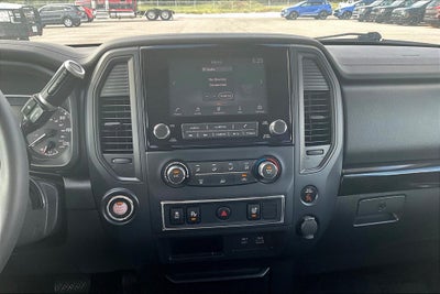 2023 Nissan Titan SV