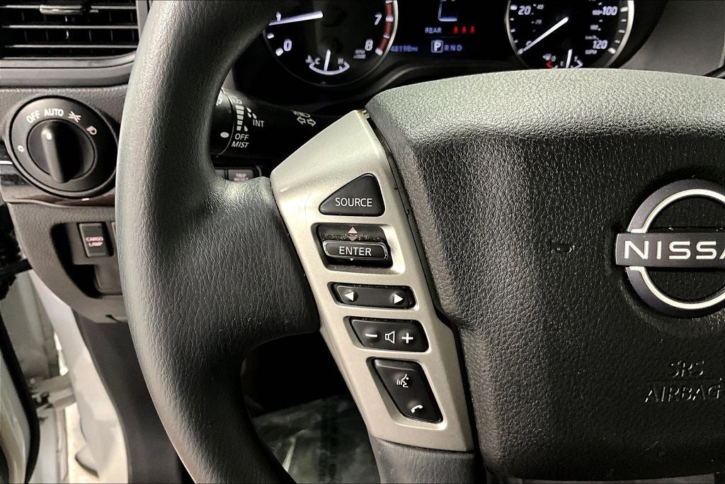 2023 Nissan Titan SV