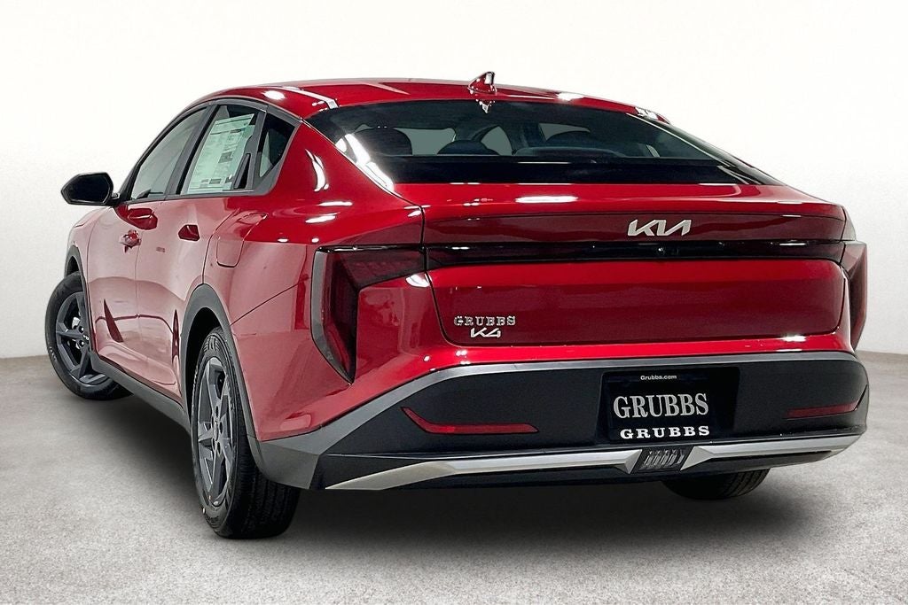 2026 Kia K4 LXS