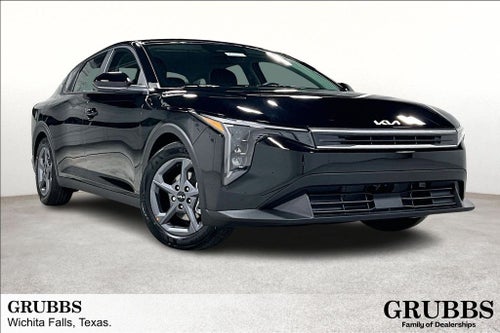 2026 Kia K4 LXS