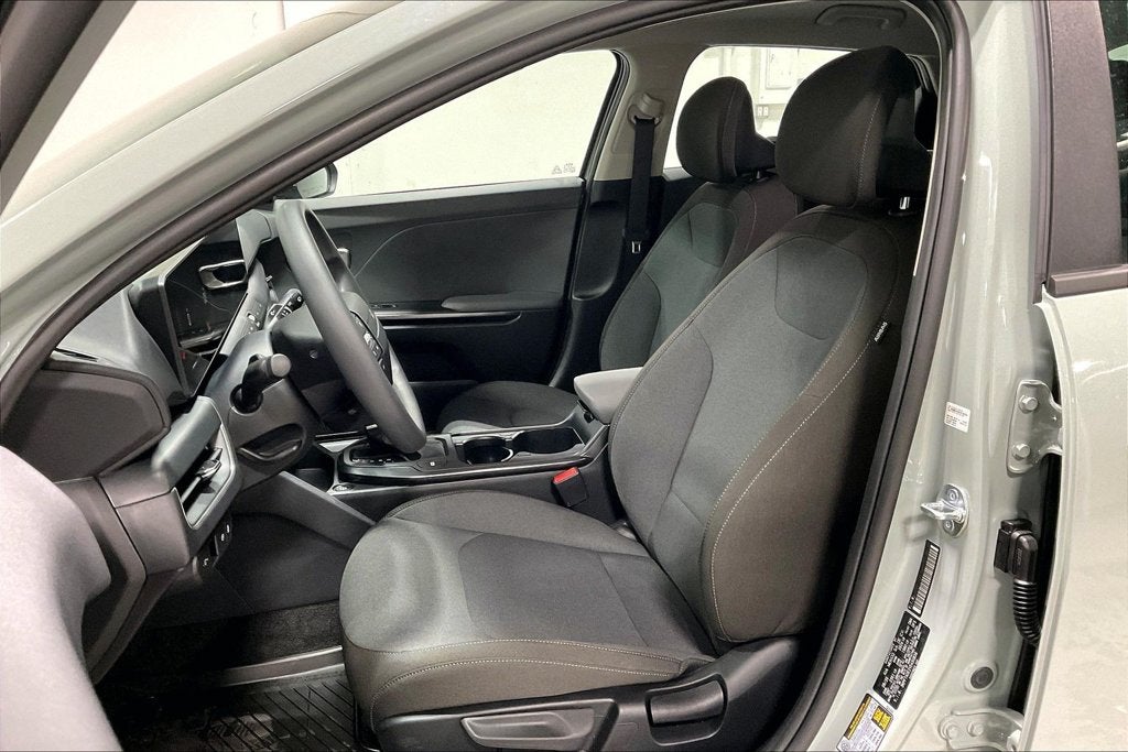 2027 Kia K4 LXS