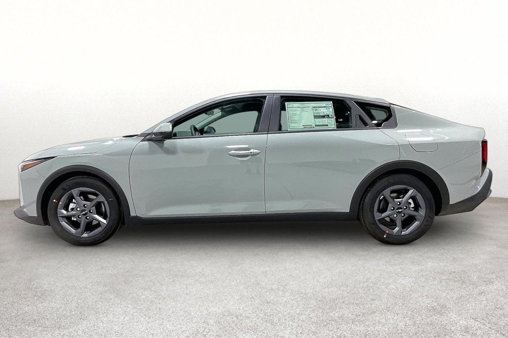 2027 Kia K4 LXS