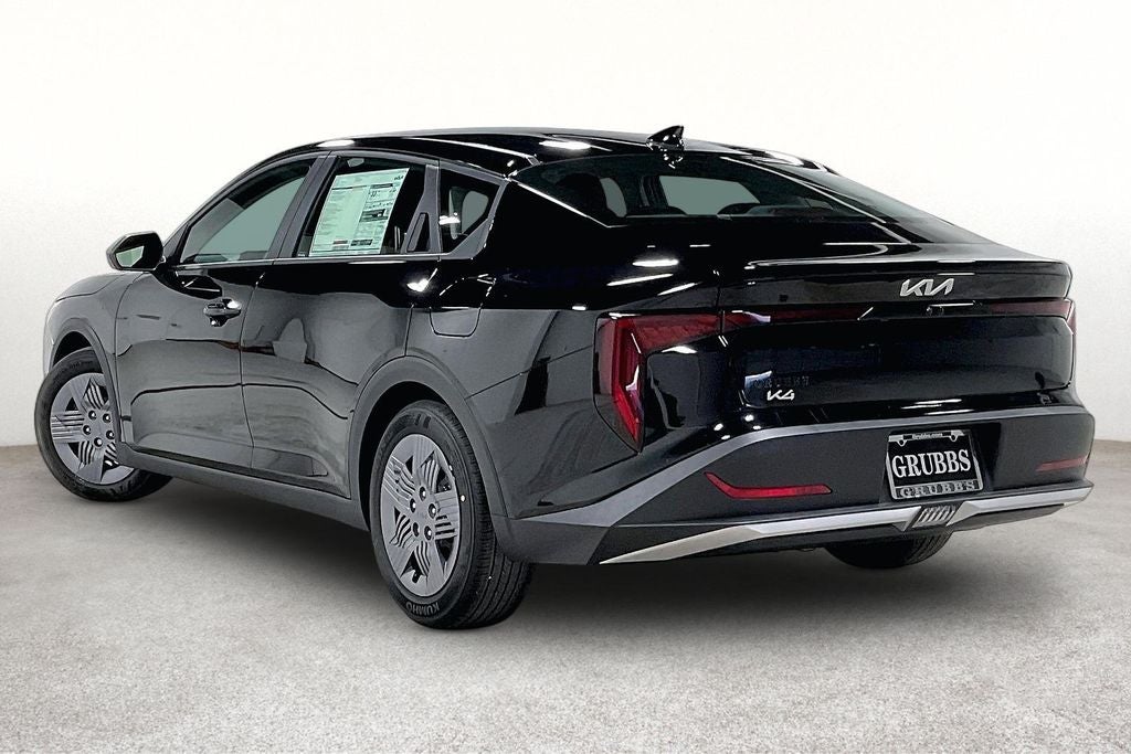 2026 Kia K4 LX